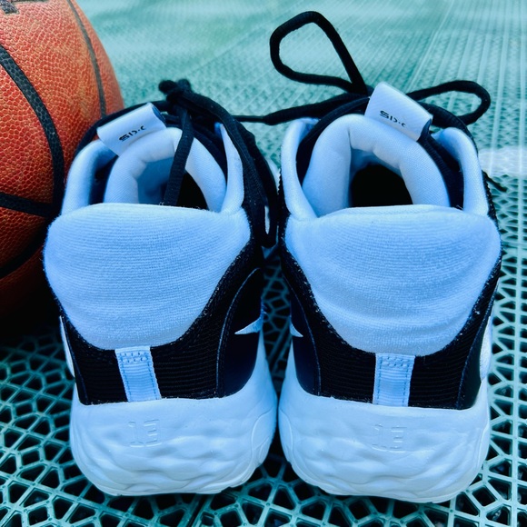 🖤 NIKE PG (Paul George) 6 TB 'Black White - US Men 12.5 - Picture 2 of 7